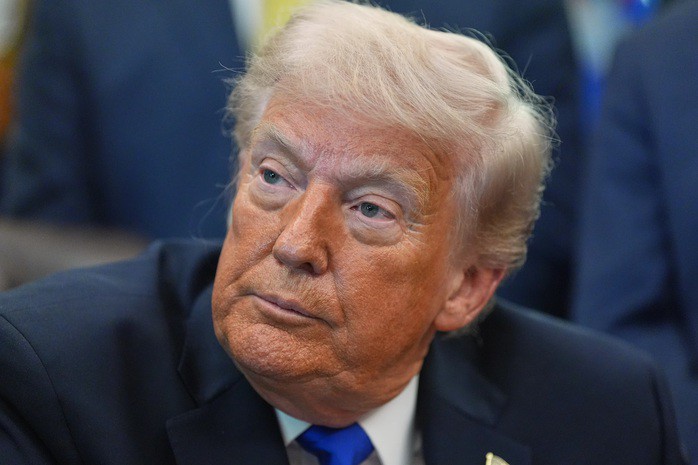 Ông Donald Trump nói "có lẽ" khi đề cập việc rút quân khỏi Ý và Tây Ban Nha - 1
