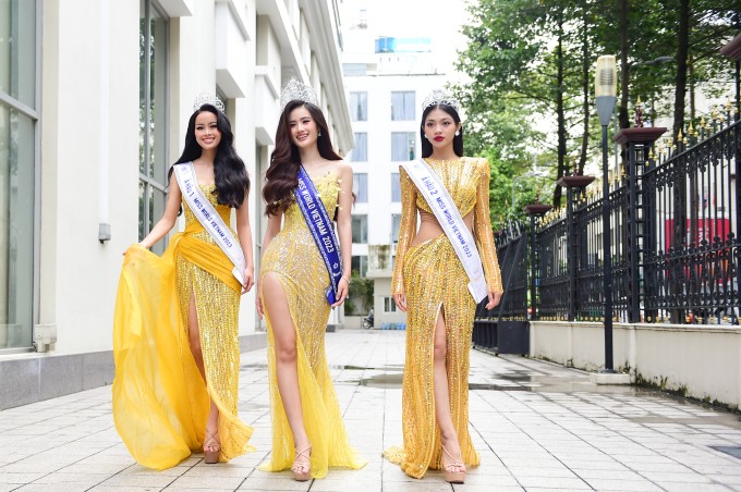 Top 3 hoa hậu Miss World Vietnam 2023 tại VnExpress, ngày 24/7. Ảnh: Thanh Tùng