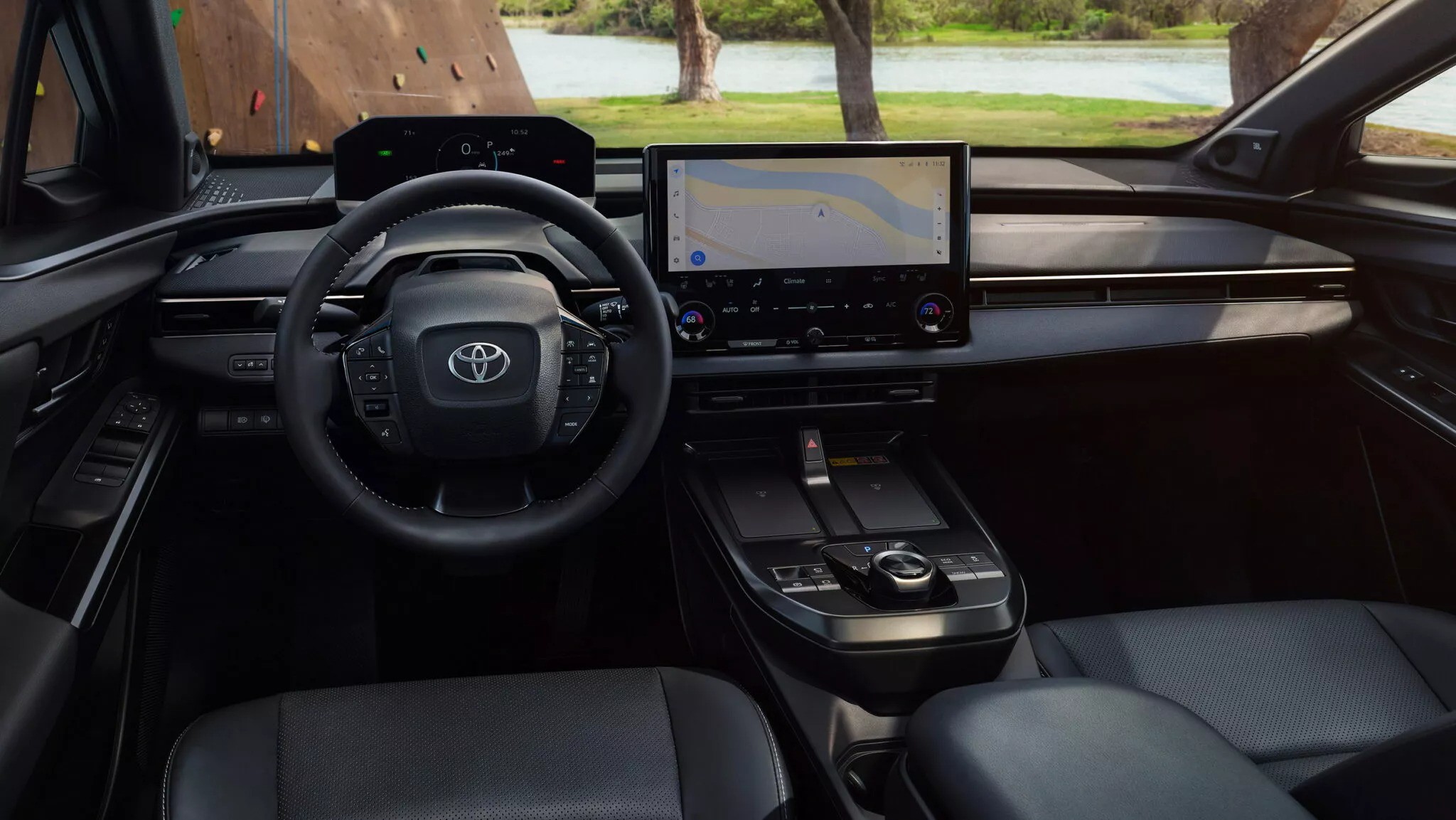 Trong khi RAV4 tiếp tục đóng vai trò là "cỗ máy hái ra tiền" ở mảng xe lai.
