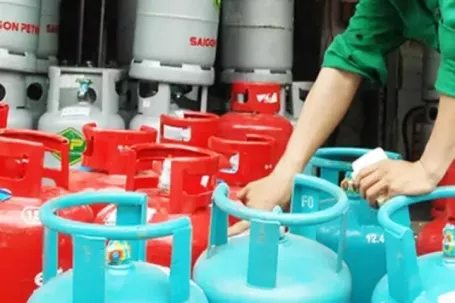 Giá gas vượt 650.000 đồng/bình 12kg