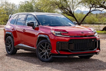 Toyota nói không với bản thuần điện trên dòng xe RAV4