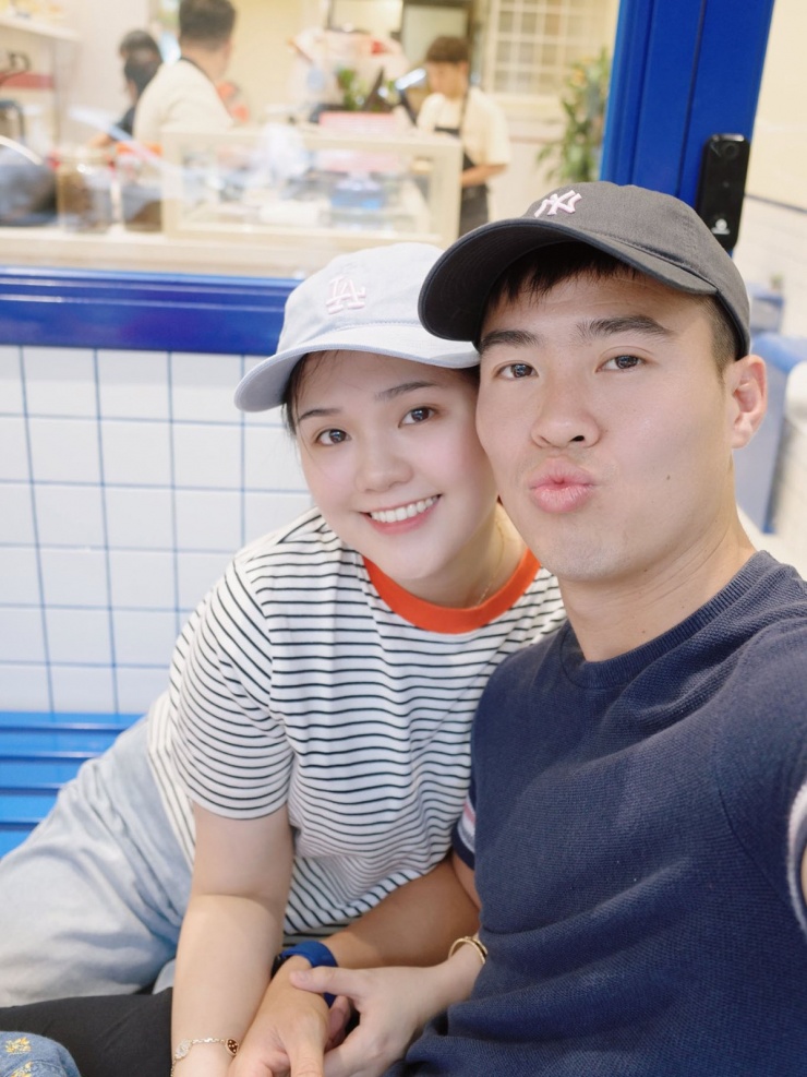 Ảnh sao 2/5: Con gái chủ tịch Trần Hùng Huy xinh xắn bên bà nội - 9