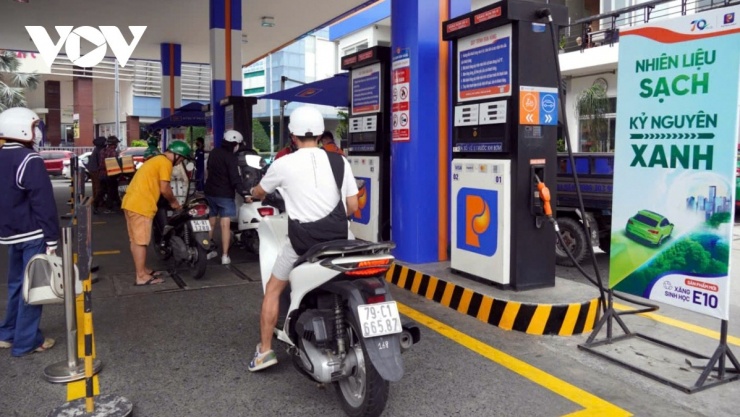 Xăng sinh học E10 được bán rộng rãi trên cả nước từ ngày 30/4/2026