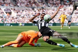 Trực tiếp bóng đá Newcastle - Brighton: Dan Burn nhân đôi cách biệt (Ngoại hạng Anh)