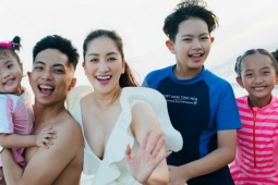 Khánh Thi khoe vẻ gợi cảm bên chồng con trong kỳ nghỉ lễ