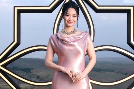 4 thói quen giúp Shin Min Ah giữ vóc dáng 'nữ thần' ở tuổi 42