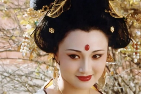Lâm Phương Binh - Dương Quý Phi  ' bước ra từ sử sách ' 