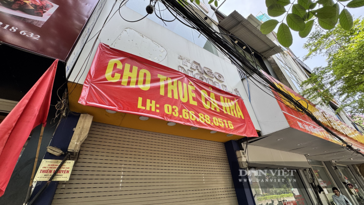 Hà Nội siết chặt vỉa hè: Hàng loạt cửa hàng "tháo chạy", trả mặt bằng - 9