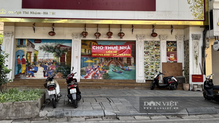 Hà Nội siết chặt vỉa hè: Hàng loạt cửa hàng "tháo chạy", trả mặt bằng - 11