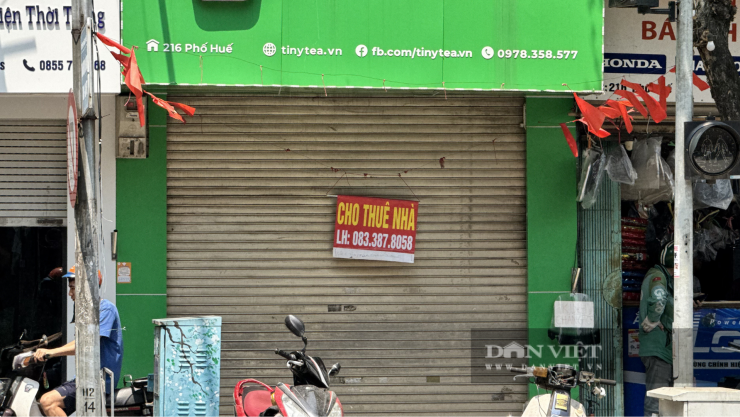 Hà Nội siết chặt vỉa hè: Hàng loạt cửa hàng "tháo chạy", trả mặt bằng - 17