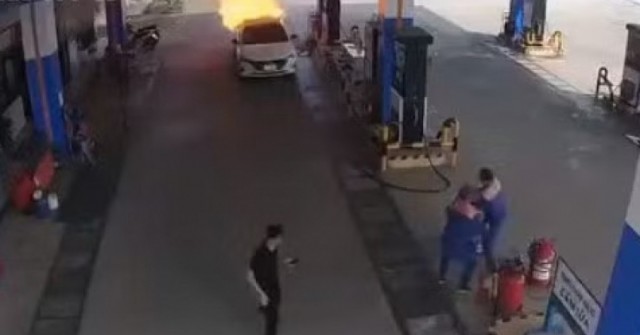 Vụ cháy ô tô, 2 người tử vong ở Đà Nẵng: Tài xế khai lý do không mở cửa cứu hai nạn nhân