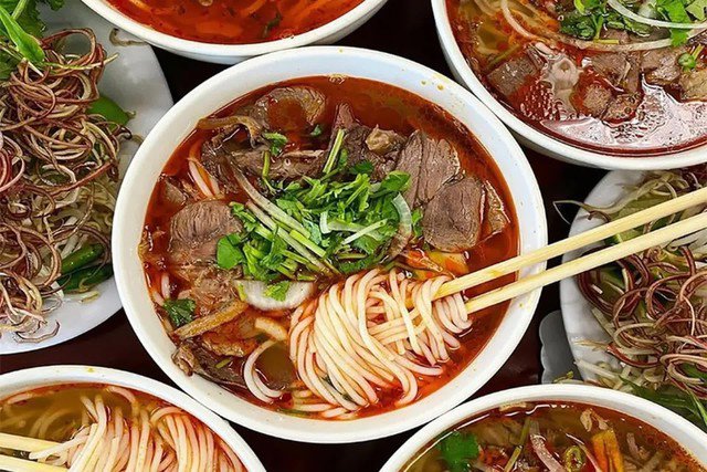 Ăn gì ở Huế? Nghệ thuật ẩm thực từ cung đình đến dân gian - 2