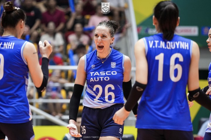 Ivana Vanjak (số 26) là một trong những ngoại binh nổi bật nhất tại giải bóng chuyền VĐQG 2026. (Nguồn: Bóng Chuyền Nữ Hà Nội-Tasco Auto)