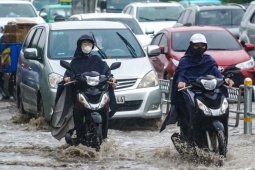 Không khí lạnh tràn xuống, miền Bắc tiếp tục mưa to