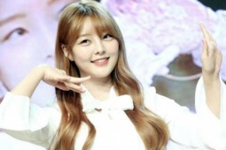 Cựu idol Kpop hé lộ góc khuất làng giải trí Hàn Quốc