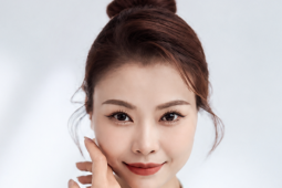 Nữ MC qua đời ở tuổi 37