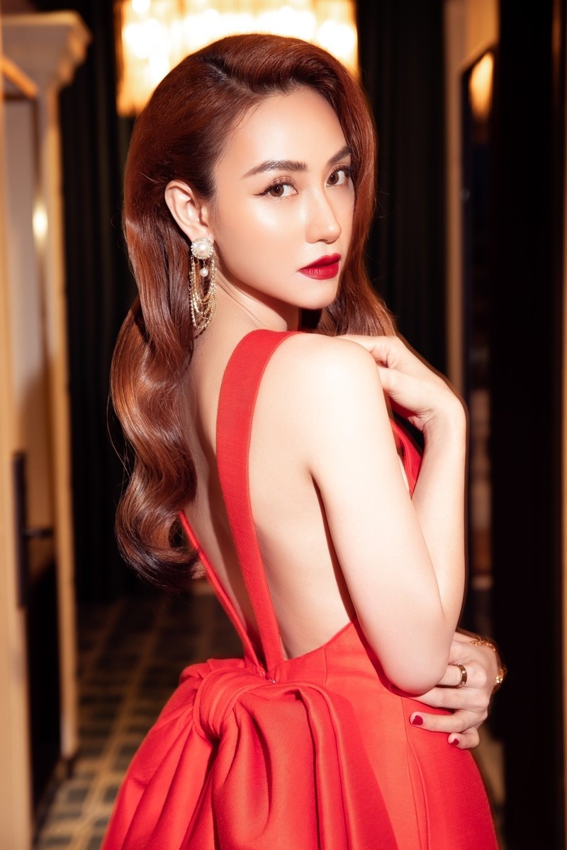MC Phan Anh, ca sĩ Thuỷ Tiên và 3 sao Việt lặng lẽ rời showbiz không rõ lý do - 10