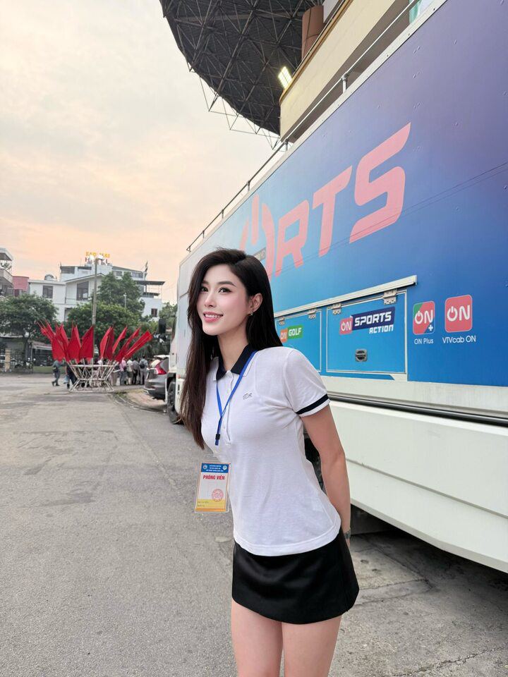Nhan sắc nữ MC VTV là hoa khôi bóng chuyền, lọt top 10 hoa hậu Hoàn vũ Việt Nam - 3