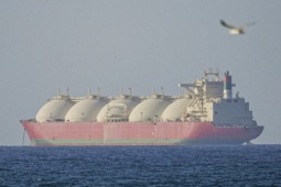 Thế giới - Ông Trump tuyên bố mở chiến dịch hỗ trợ tàu qua eo biển Hormuz