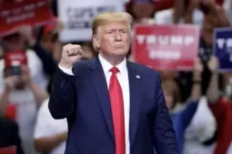 Tỷ lệ người Mỹ không ủng hộ Tổng thống Donald Trump tăng cao kỷ lục