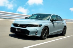 Honda Civic e:HEV RS có hệ thống giả lập chuyển số S+ Shift mới