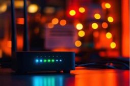 Đèn router Wi-Fi nháy xanh liên tục? Liệu có ai đang "xài chùa" Wi-Fi?