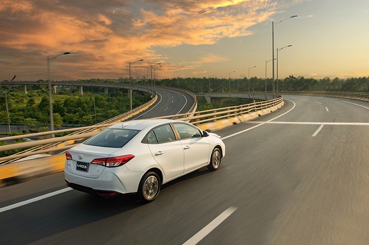 Giá xe Toyota Vios tháng 5/2026, giảm 50% phí trước bạ tất cả phiên bản - 18