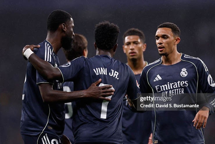 Real Madrid không từ bỏ
