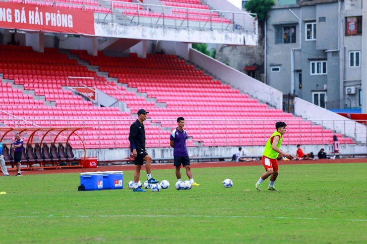 Đặng Văn Thành - Người thay HLV Chu Đình Nghiêm tại Hải Phòng FC, có gì đặc biệt? - 1