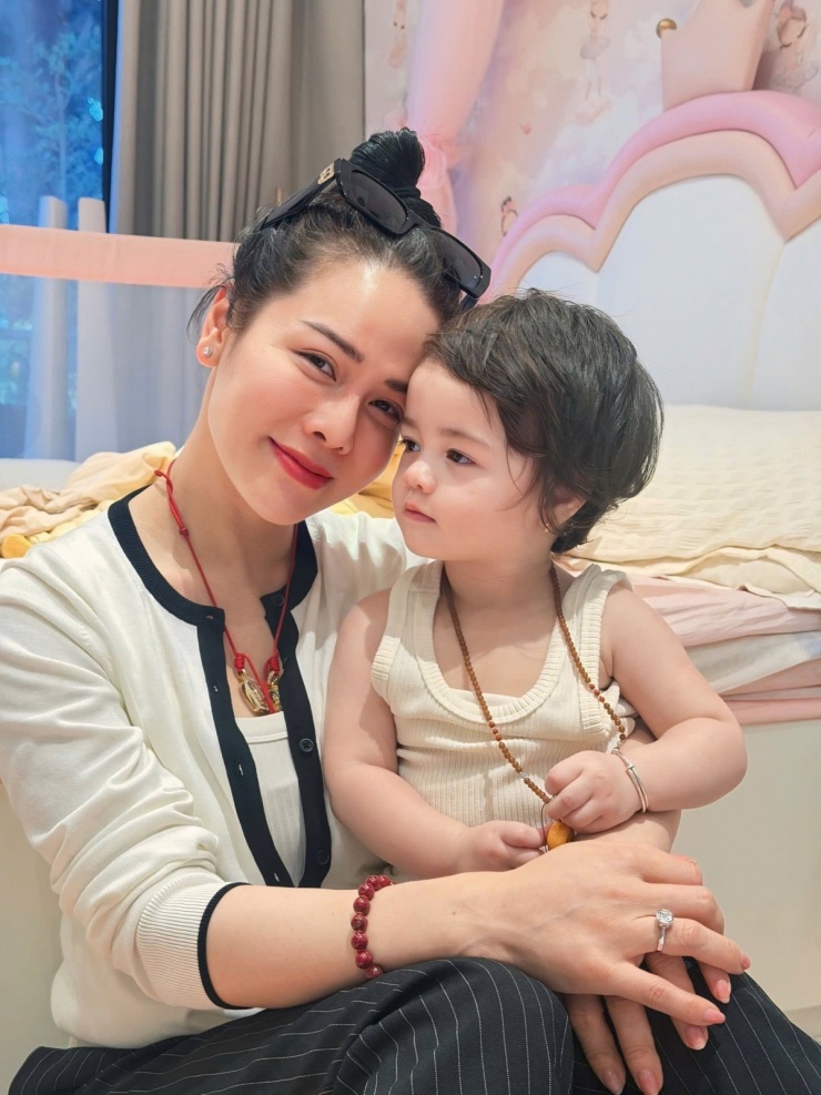 Ảnh sao 5/5: Vợ Đức Tiến ôn kỷ niệm về chồng quá cố - 4