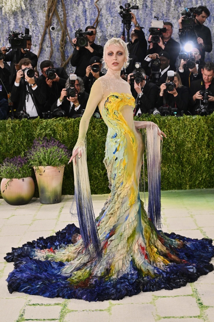 'Công chúa Dior' Jisoo vào top sao mặc đẹp ở Met Gala 2026 - 4