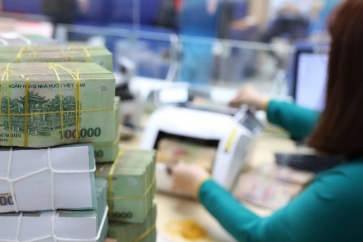 Lãi suất tiết kiệm 13 tháng cao 8,9%: Bất ngờ số tiền về tay khi gửi 200 triệu đồng