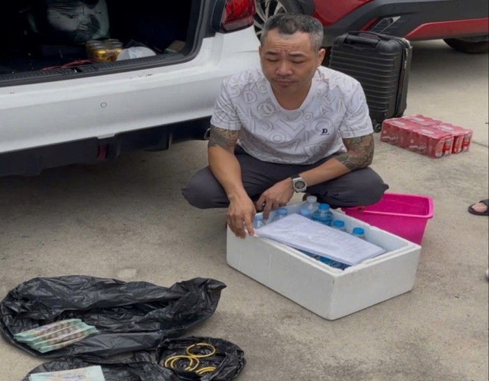Cơ quan công an thu giữ tang vật của vụ án. Ảnh: CACC