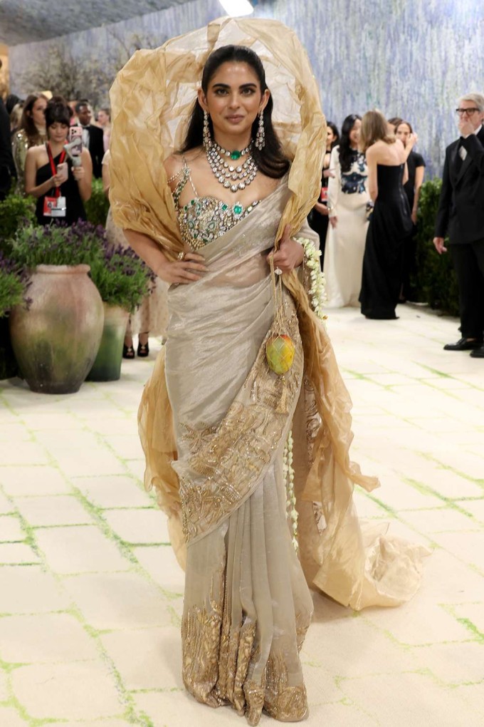 Isha Ambani lộng lẫy ở Met Gala 2026. Ảnh: John Shearer