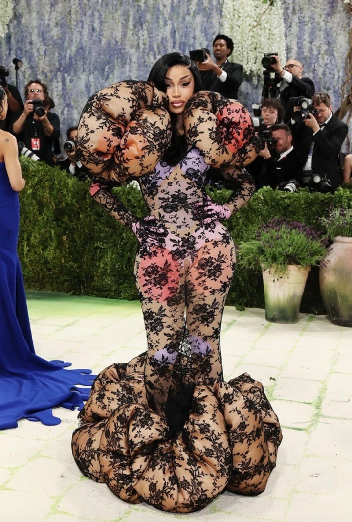 Loạt trang phục độc lạ của dàn mỹ nhân đình đám tại Met Gala 2026 - 8