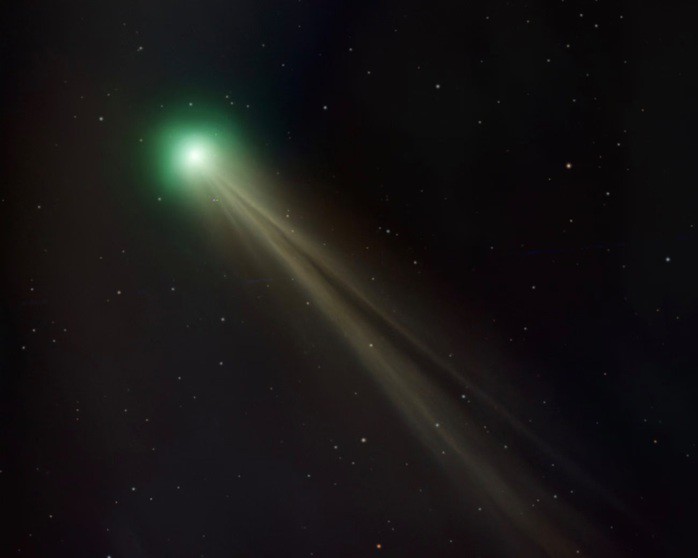 Vật thể băng giá C/2025 R3 PanSTARRS là một sao chổi xanh sáng rực - Ảnh: HỘI THIÊN VĂN WELLINGTON