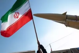 UAE tuyên bố đánh chặn 19 tên lửa và UAV từ Iran
