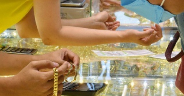 Giá vàng hôm nay 5-5: Sụt giảm rất mạnh