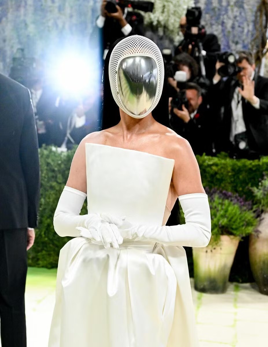 Vợ tỷ phú và hàng trăm ngôi sao đổ bộ Met Gala - 8