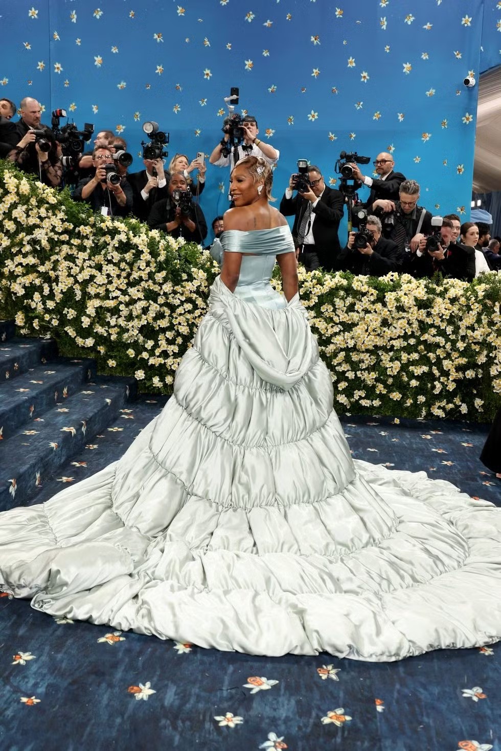 Vợ tỷ phú và hàng trăm ngôi sao đổ bộ Met Gala - 40