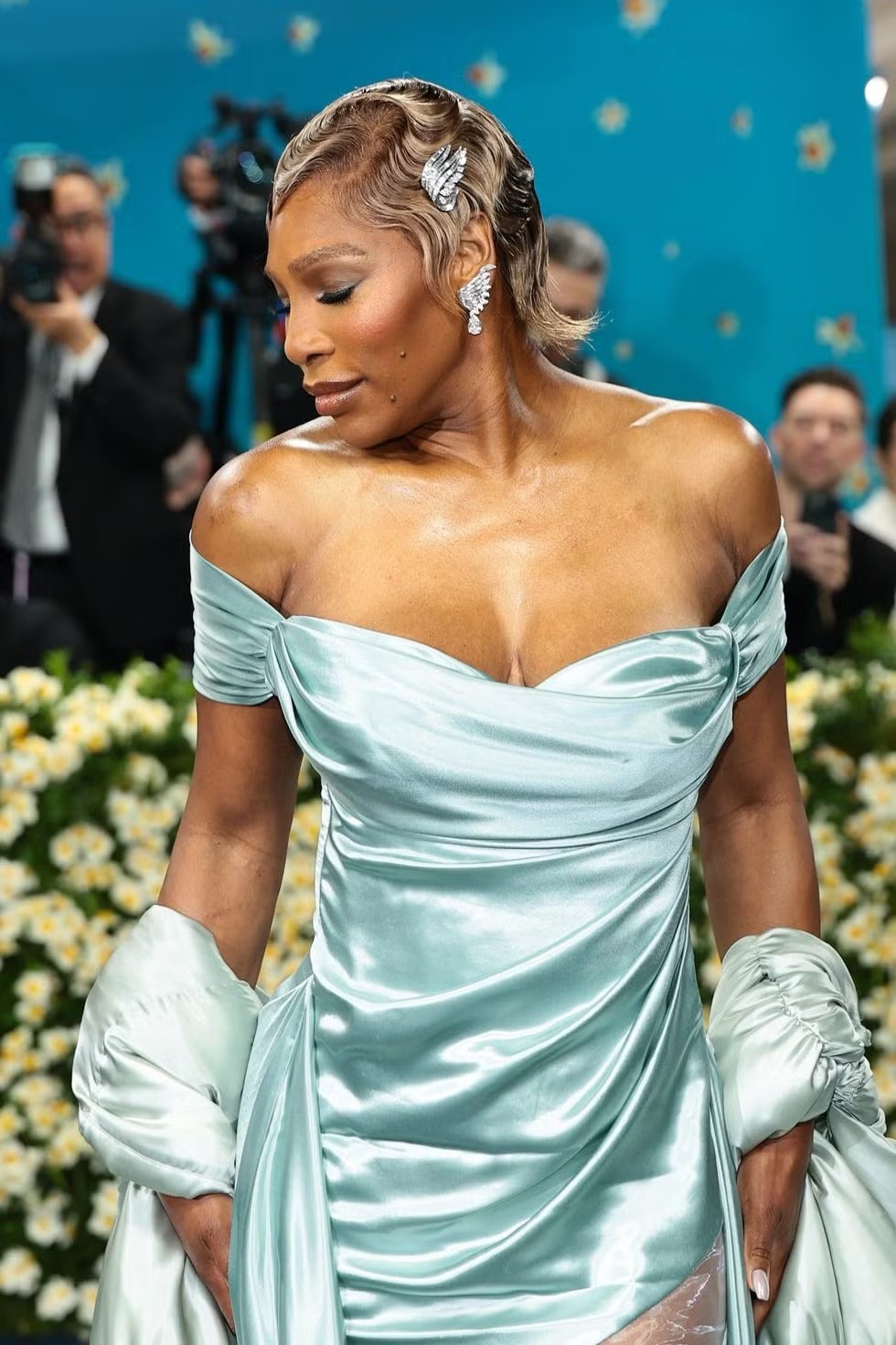 Vợ tỷ phú và hàng trăm ngôi sao đổ bộ Met Gala - 39