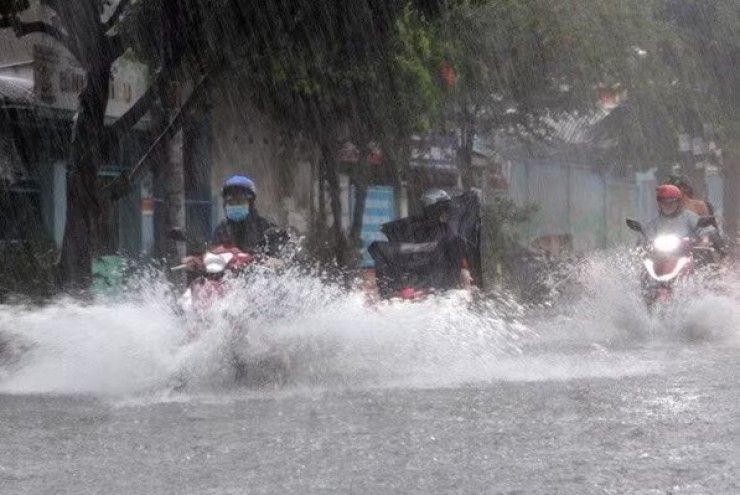 Gió mùa đông bắc sắp tràn về, mưa rất to