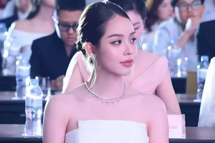 Sắc vóc Hoa hậu Thanh Thủy