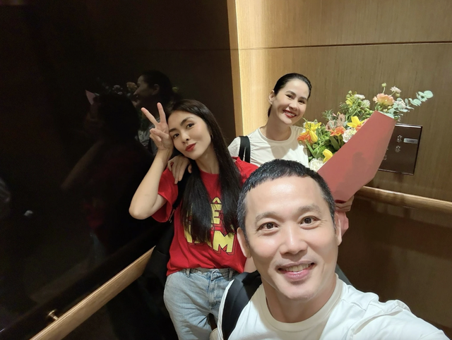 Nhiều năm qua, Thân Thúy Hà duy trì tình bạn đặc biệt với Tăng Thanh Hà. Cả hai thân thiết hơn thập kỷ qua. Nữ diễn viên gọi Tăng Thanh Hà là "Sẻ nhỏ" và khẳng định đó là người bạn đặc biệt trong cuộc đời cô.