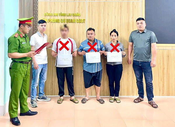 Các đối tượng liên quan tại cơ quan công an. Ảnh: Công an cung cấp