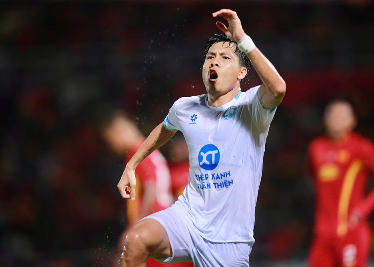 Trực tiếp bóng đá Selangor - Nam Định: Văn Đạt phung phí (Cúp C1 Đông Nam Á) (Hết giờ) - 5