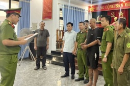 Lý do gã côn đồ xông vào trụ sở chém trọng thương đại uý công an