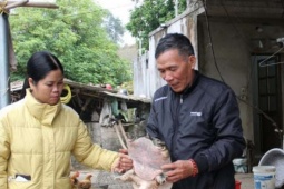 Con đặc sản kích thước lớn này nuôi thành công ở Lạng Sơn, ông Bắt có cơ ngơi tiền tỷ, bê một con lên cả làng trầm trồ