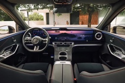 Mercedes-Benz đưa các phím bấm vật lý quay lại vì ý kiến khách hàng