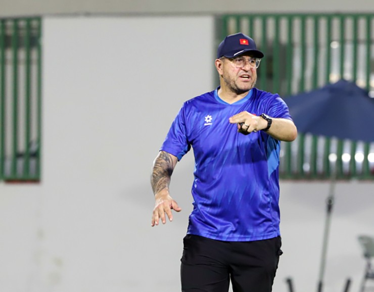 HLV Cristiano Roland có những chia sẻ trước trận ra quân của U17 Việt Nam ở giải U17 châu Á 2026.
